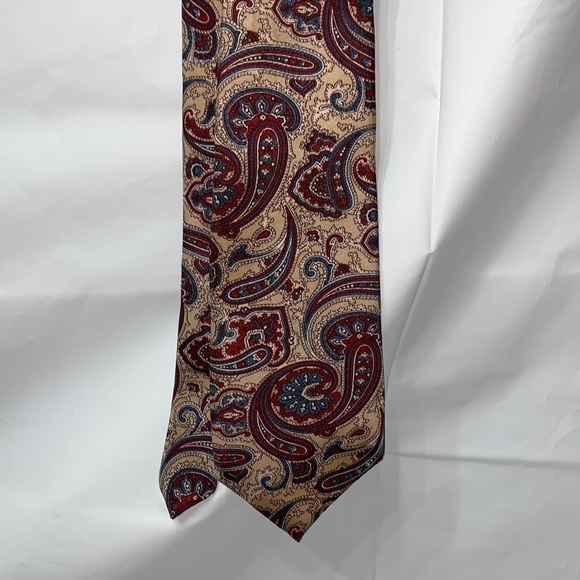 Wembley Silks Tan, red and blue Paisley Print Silk Tie 59” L 3.25” W - Picture 1 of 5